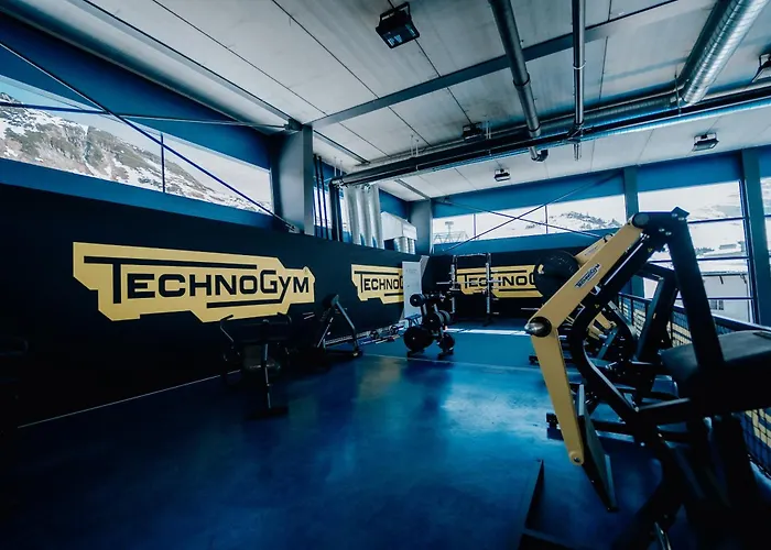 מלון Austria Academy 3*